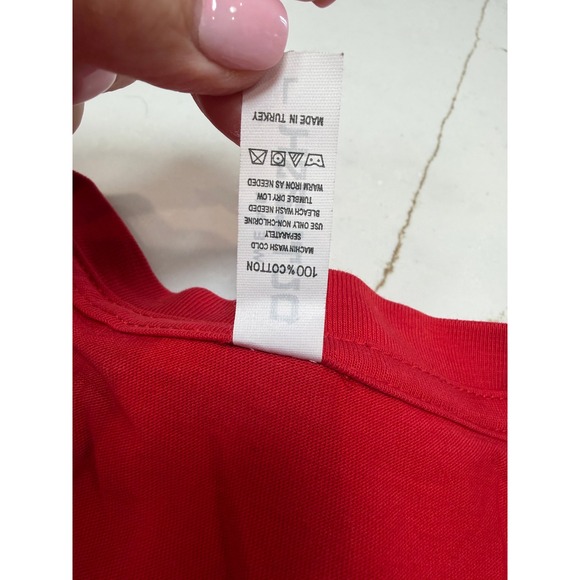 Lot of 2 Music Graphic T-Shirts Bella Canvas Outlash Cassette Tape Red White L - Picture 7 of 11